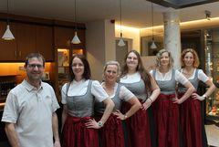 [Translate to Englisch:] Das Rezeptions-Team des Hotel Sonnentau